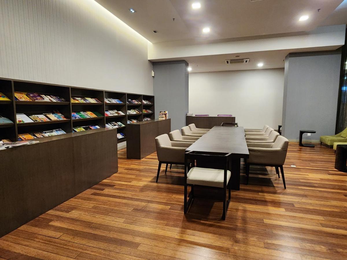 Regalia Suites Kuala Lumpur Klcc Esterno foto